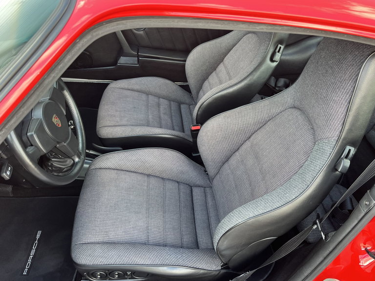 Porsche 911 Carrera 3.2
