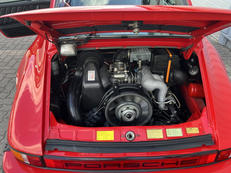 Porsche 911 Carrera 3.2