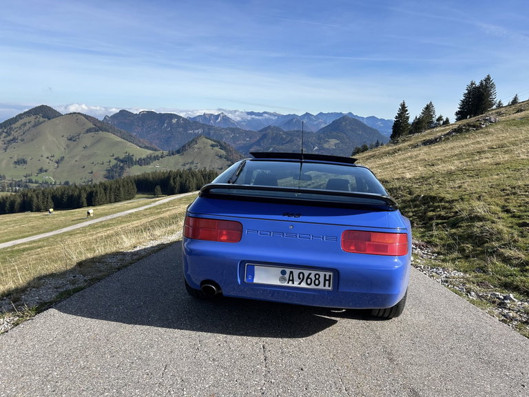 Porsche 968