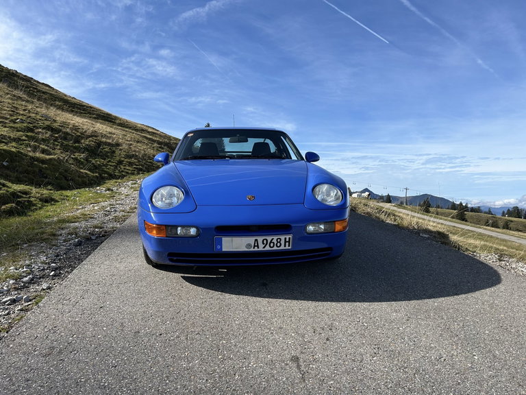 Porsche 968