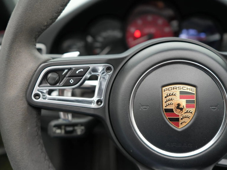 Porsche 991.2 Carrera GTS