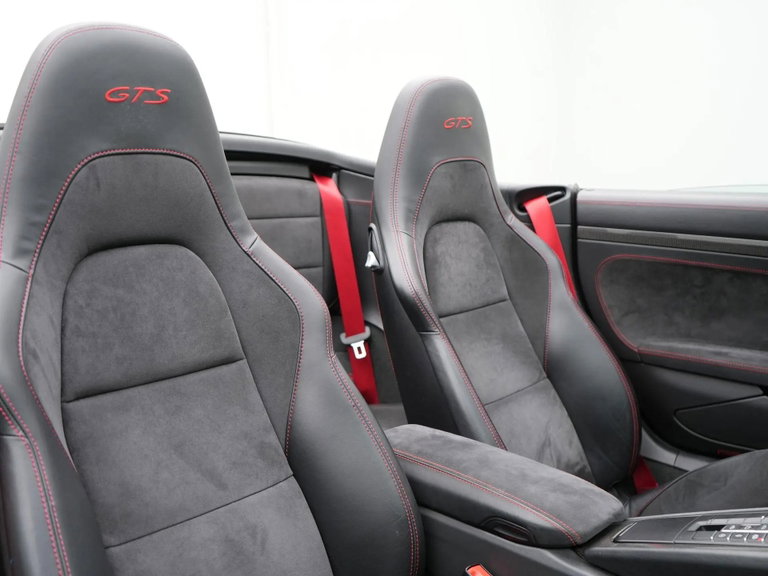 Porsche 991.2 Carrera GTS