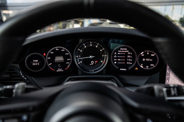 Porsche 992 Carrera 4S
