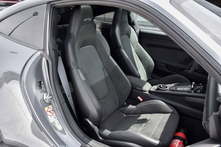 Porsche 992.2 Carrera GTS