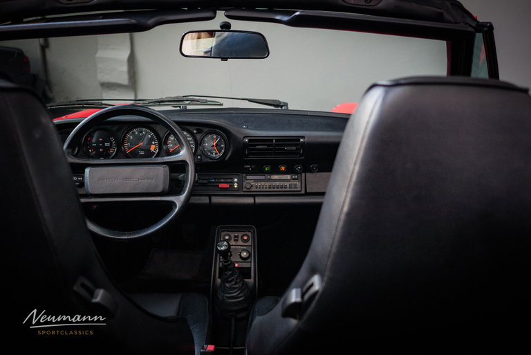 Porsche 911 Carrera 3.2