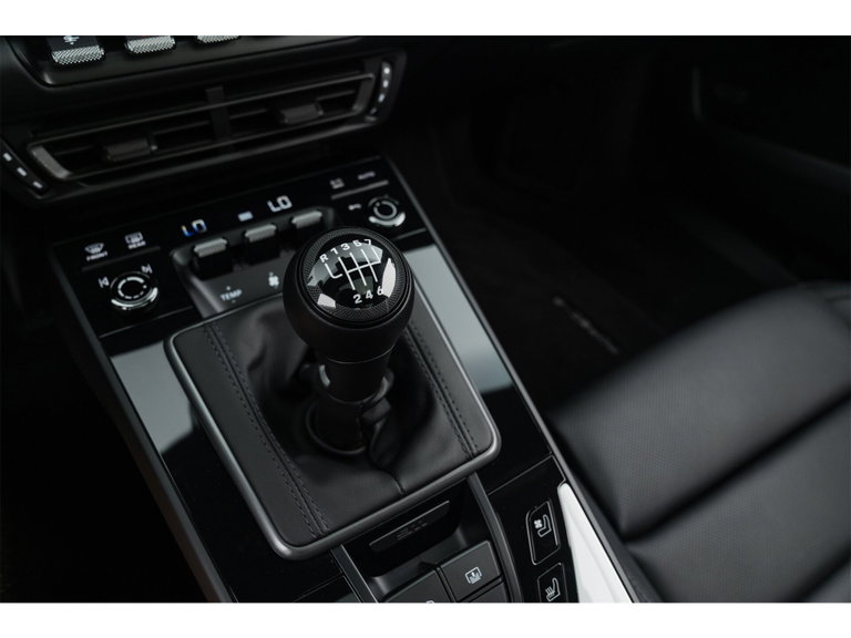 Porsche 992 Carrera T