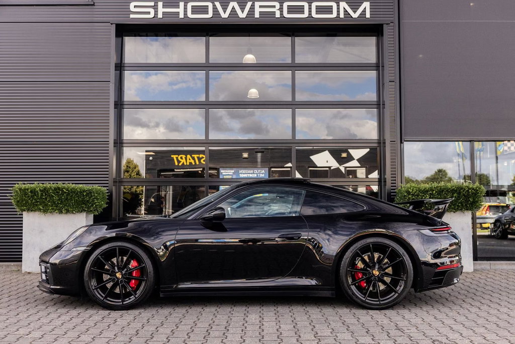 Porsche 992 Carrera 4S