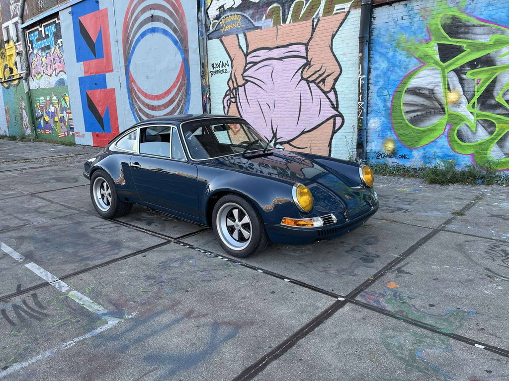 Porsche 911 Backdate