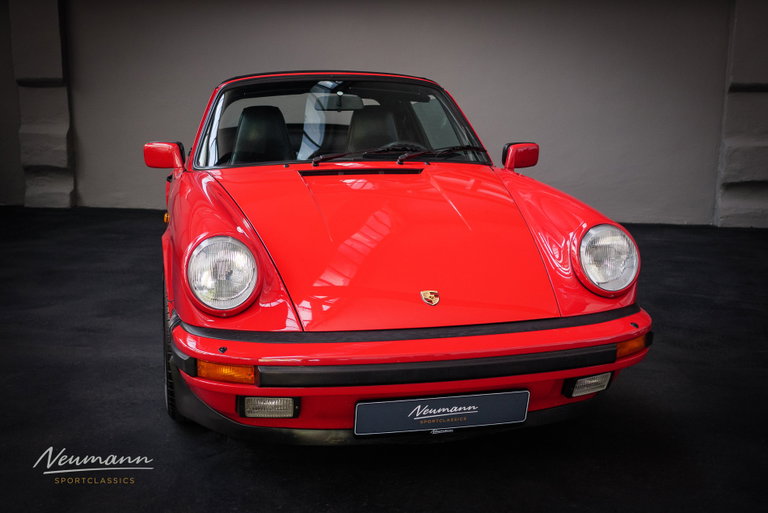 Porsche 911 Carrera 3.2