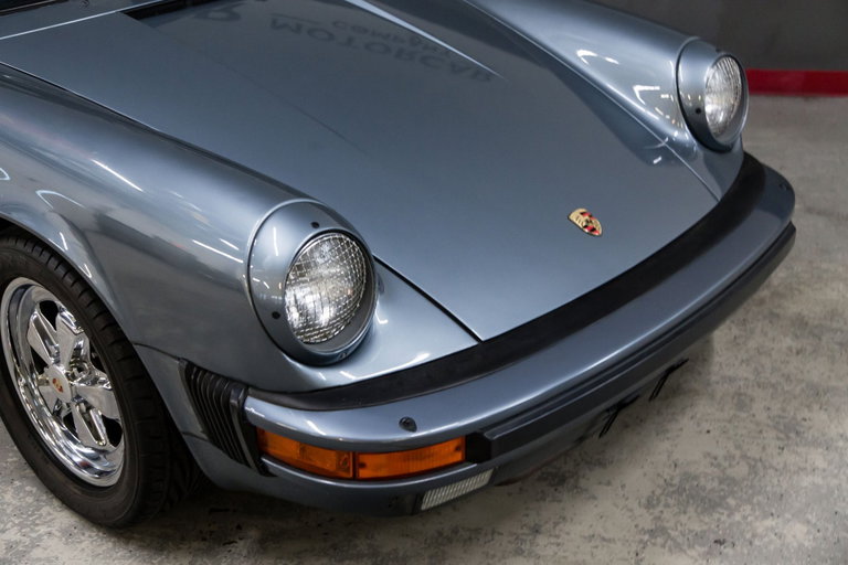 Porsche 911 Carrera 3.2