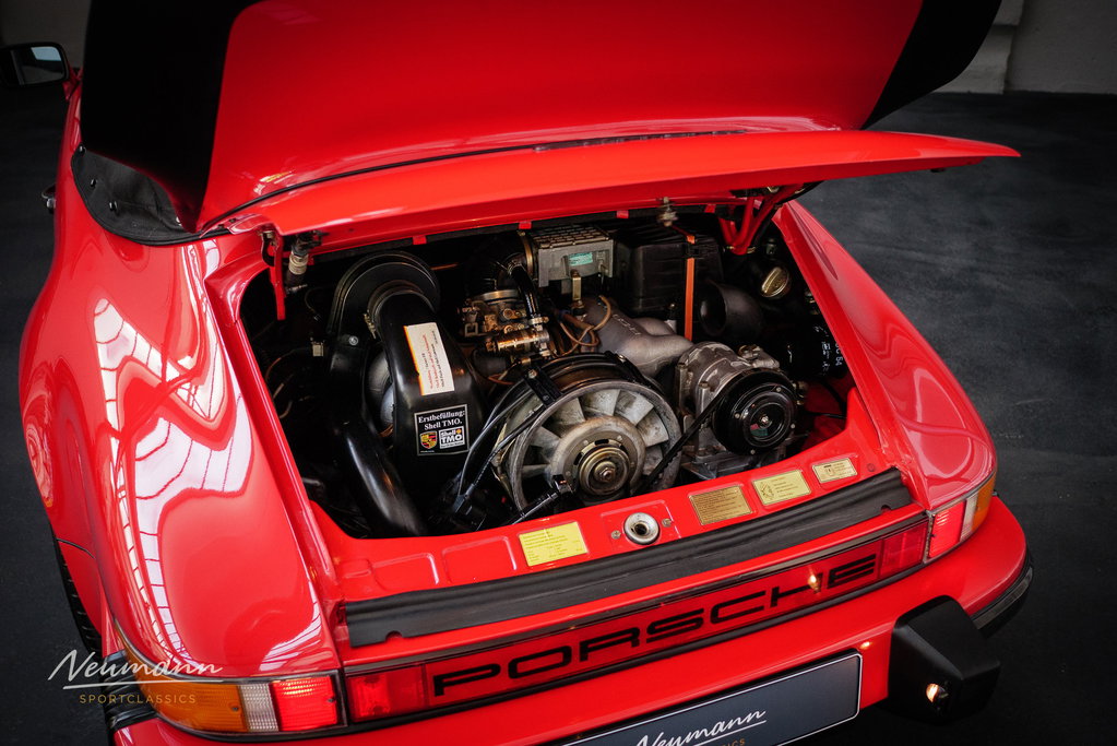 Porsche 911 Carrera 3.2