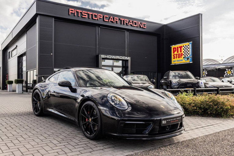 Porsche 992 Carrera 4S