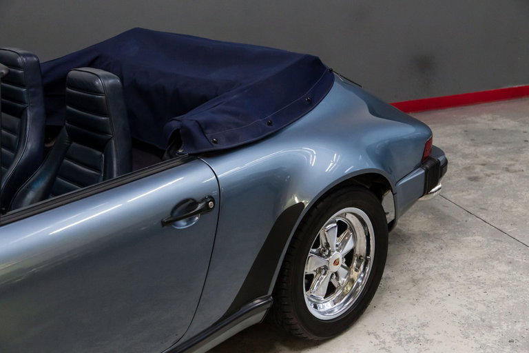 Porsche 911 Carrera 3.2