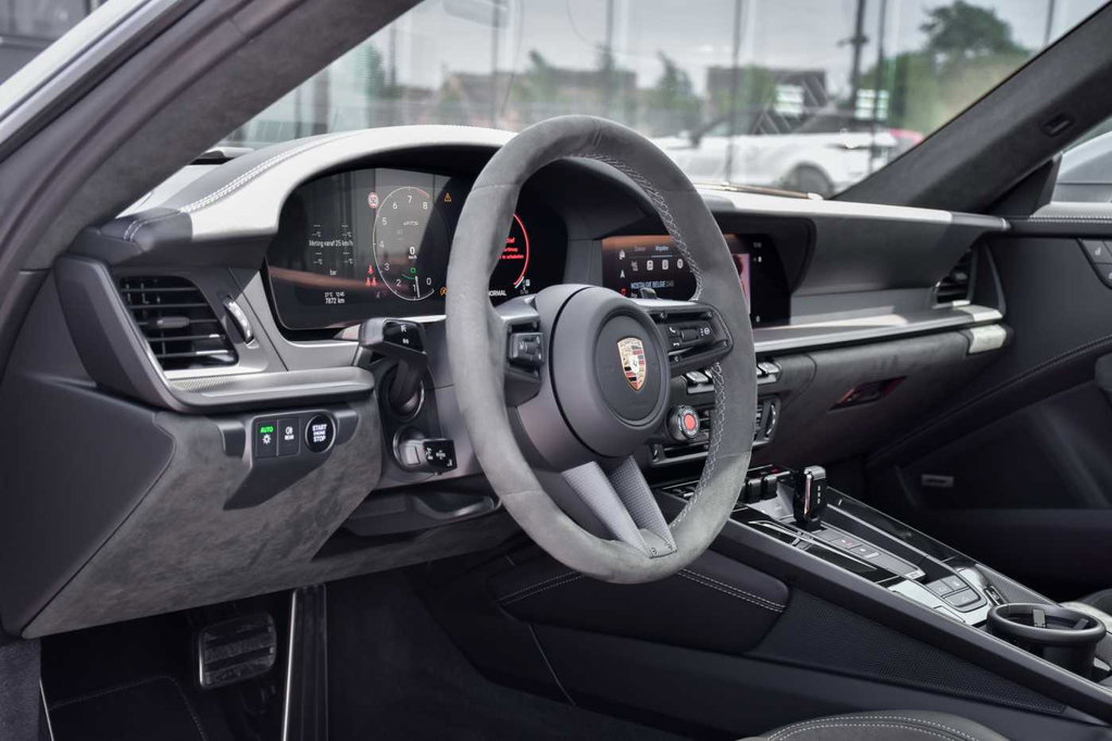 Porsche 992.2 Carrera GTS