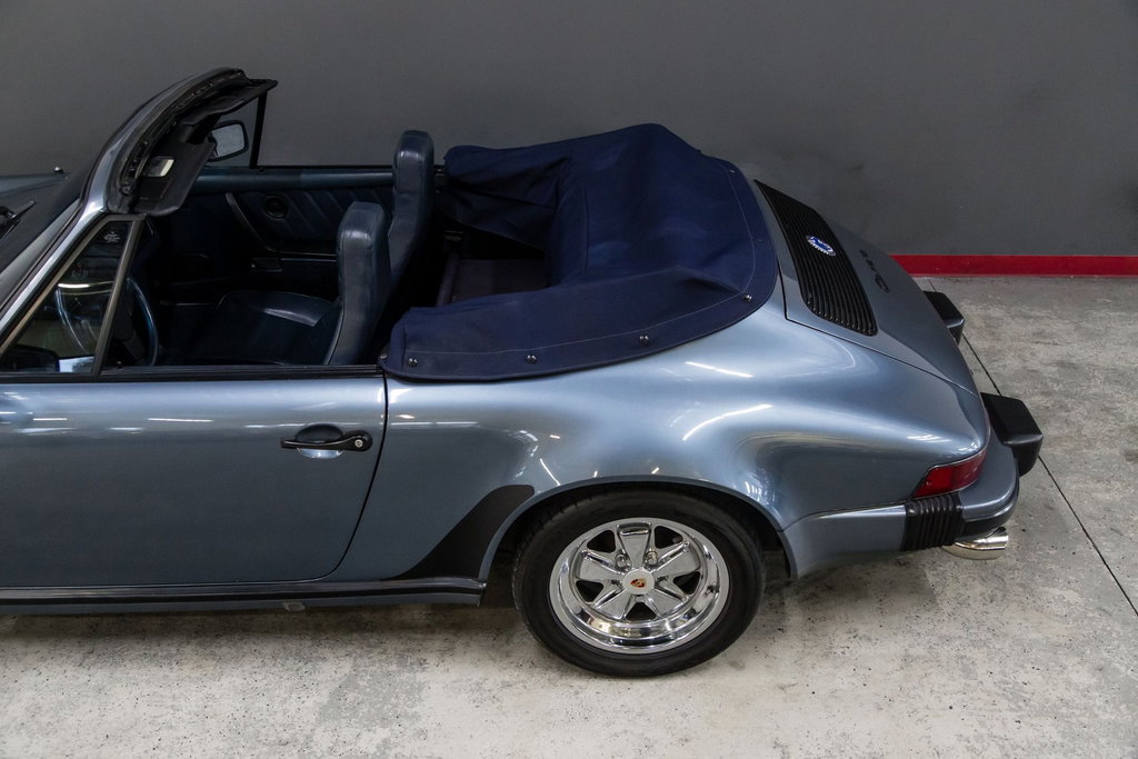 Porsche 911 Carrera 3.2
