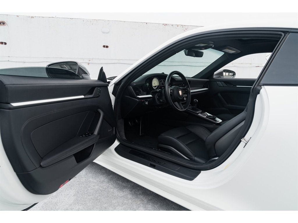 Porsche 992 Carrera T