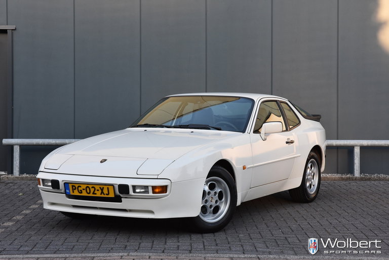 Porsche 944 Coupé