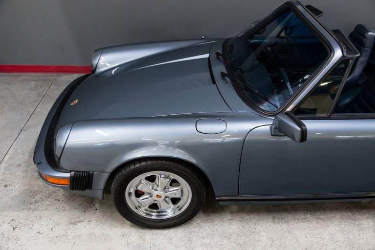 Porsche 911 Carrera 3.2