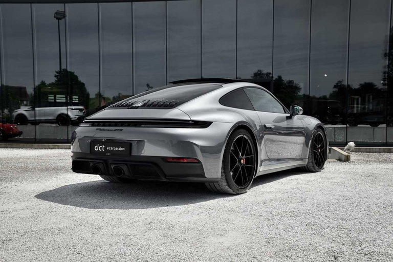 Porsche 992.2 Carrera GTS