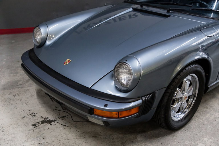Porsche 911 Carrera 3.2