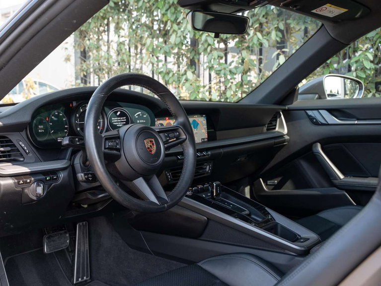 Porsche 992 Carrera 4S