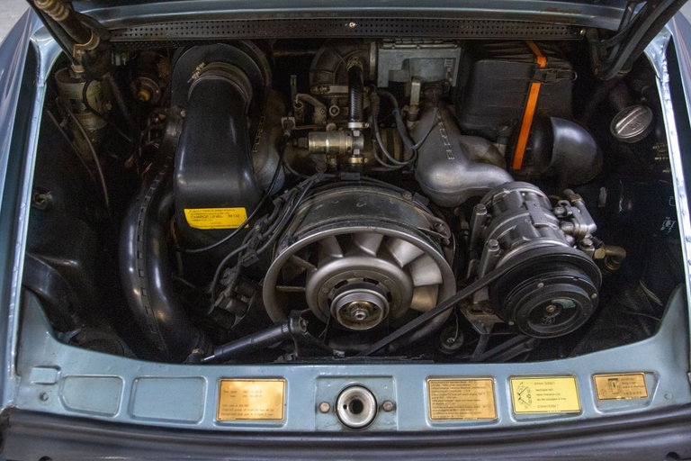 Porsche 911 Carrera 3.2