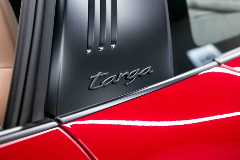 Porsche 992 Targa 4 GTS