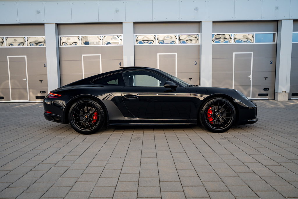 Porsche 991.2 Carrera 4 GTS