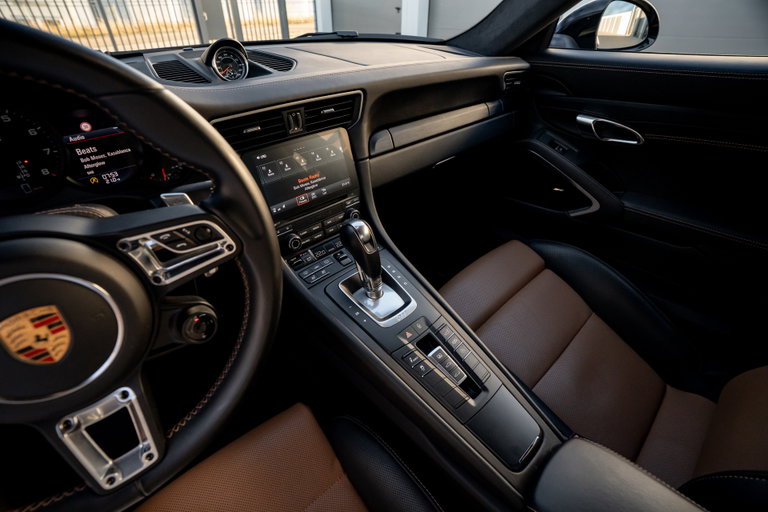 Porsche 991.2 Carrera 4 GTS