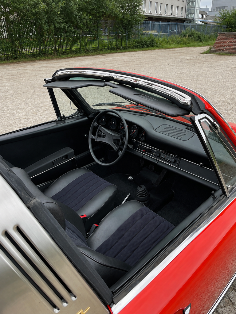 Porsche 911 T (US)