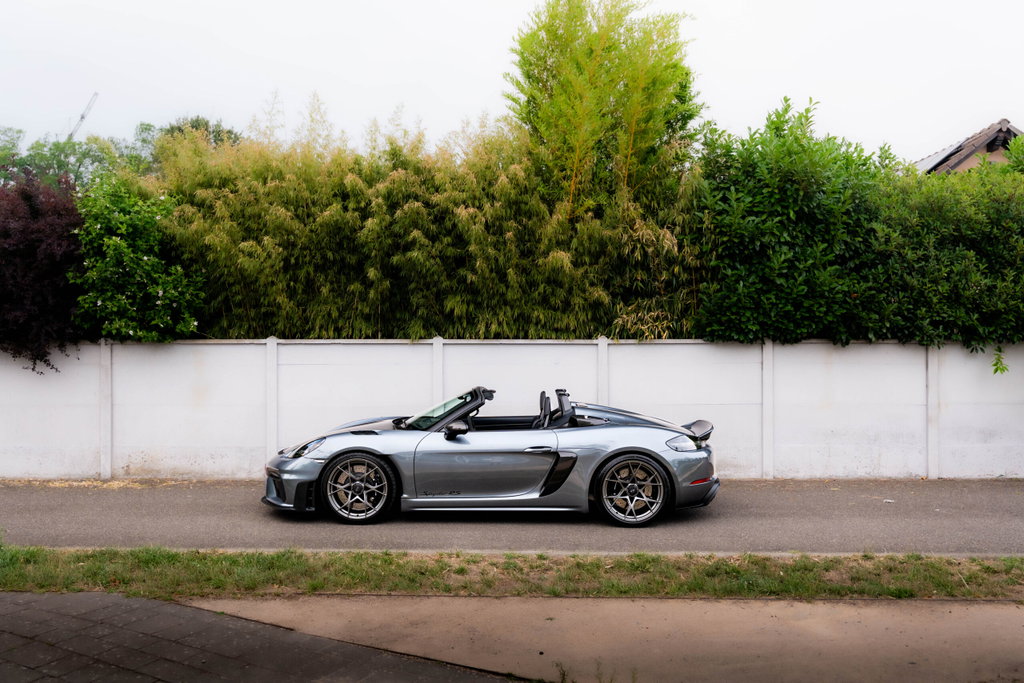 Porsche 718 Spyder RS