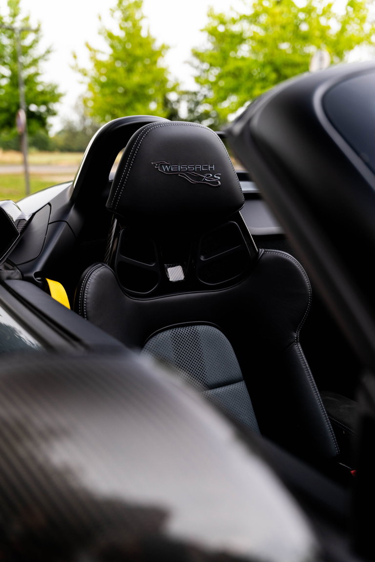 Porsche 718 Spyder RS