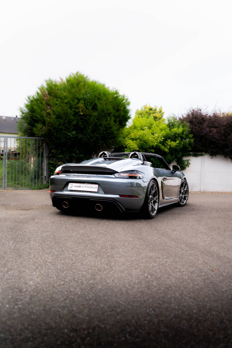 Porsche 718 Spyder RS
