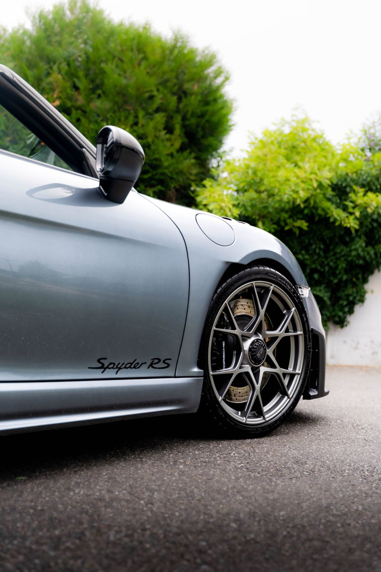 Porsche 718 Spyder RS