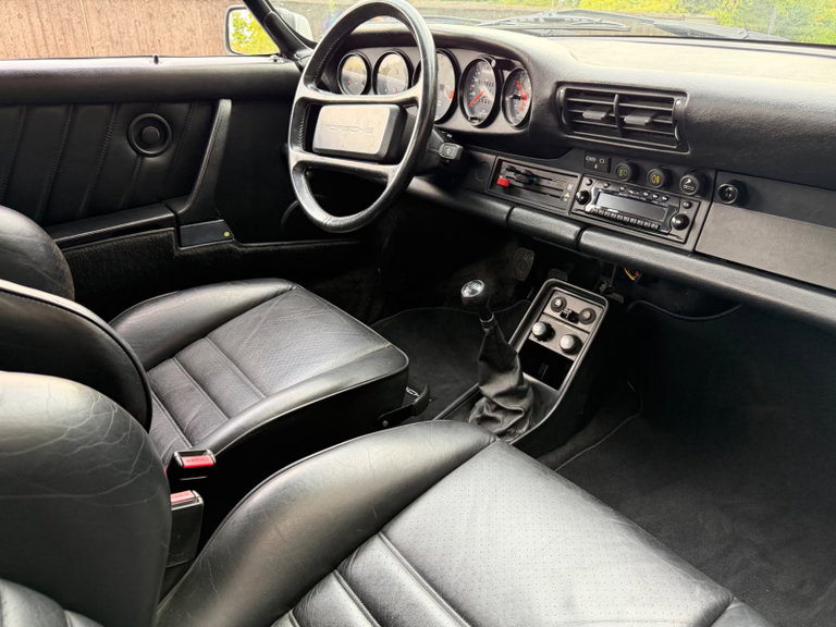 Porsche 911 Carrera 3.2 Speedster