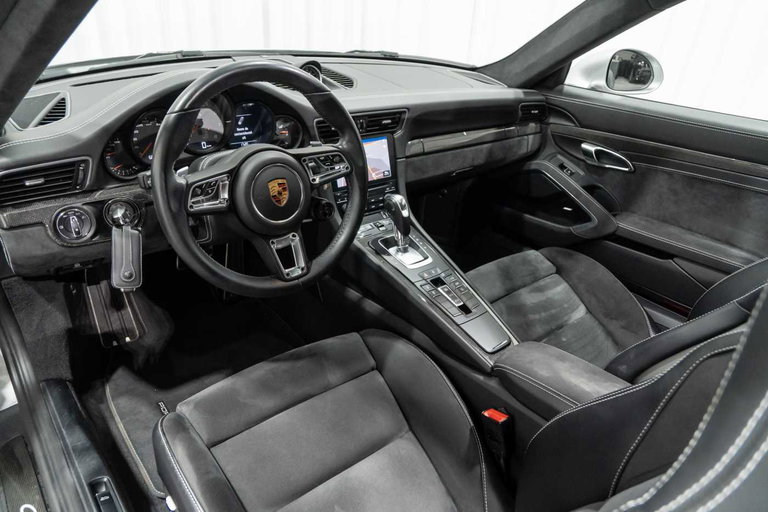 Porsche 991.2 Carrera 4 GTS