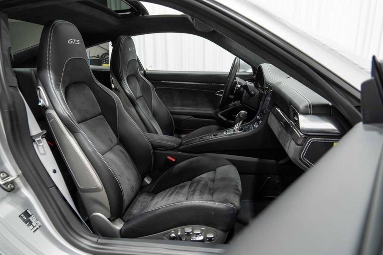 Porsche 991.2 Carrera 4 GTS