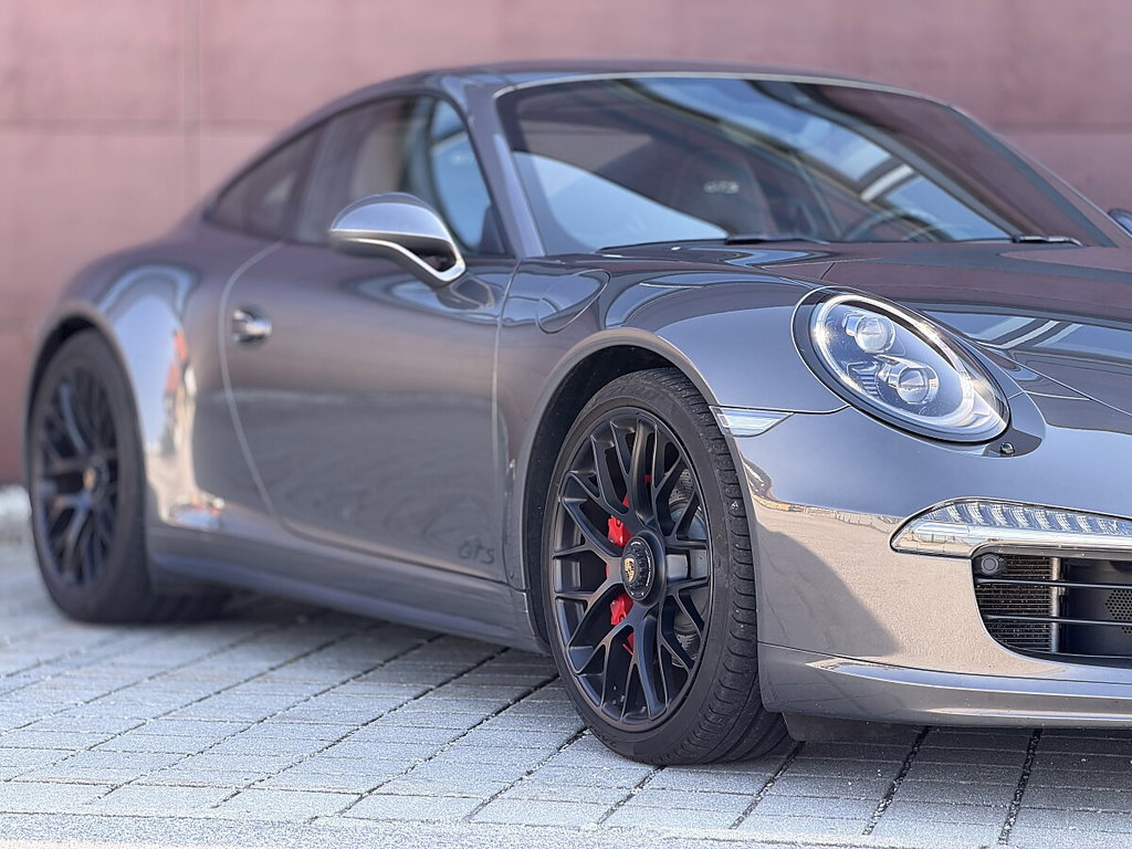 Porsche 991 Carrera GTS