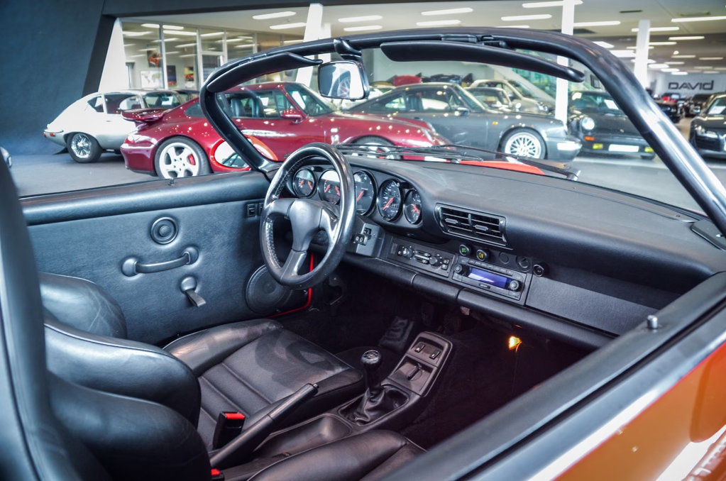 Porsche 964 Carrera 2 Speedster