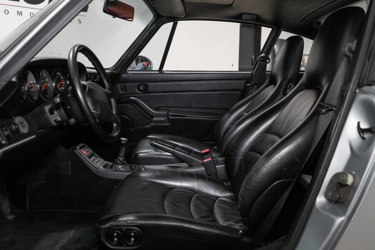 Porsche 993 Carrera 4