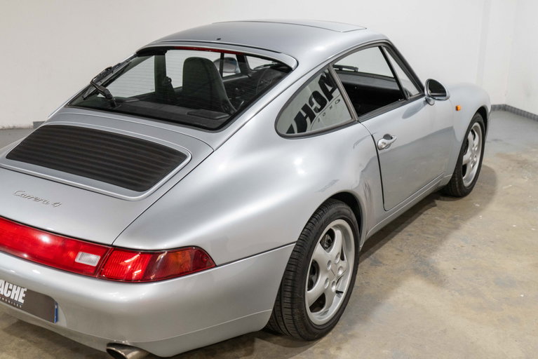 Porsche 993 Carrera 4