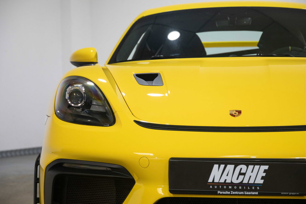 Porsche 718 Cayman GT4 RS