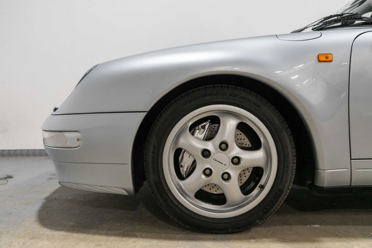 Porsche 993 Carrera 4