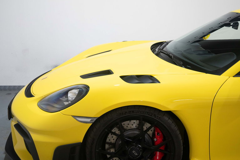 Porsche 718 Cayman GT4 RS