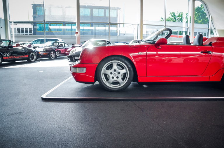 Porsche 964 Carrera 2 Speedster