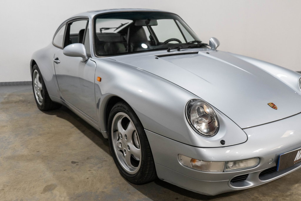 Porsche 993 Carrera 4