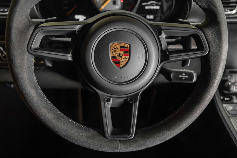 Porsche 718 Cayman GT4 RS