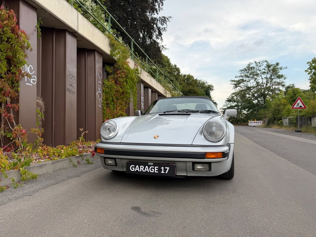 Porsche 911 Carrera 3.2 Speedster