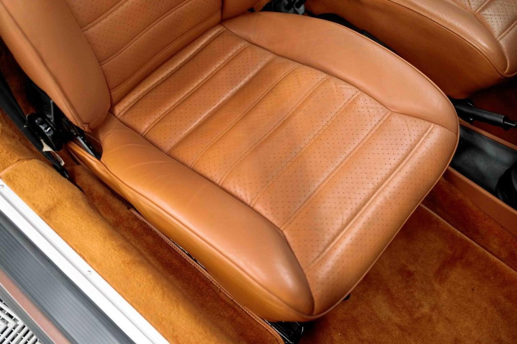 Porsche 911 Turbo 3.0 (US)