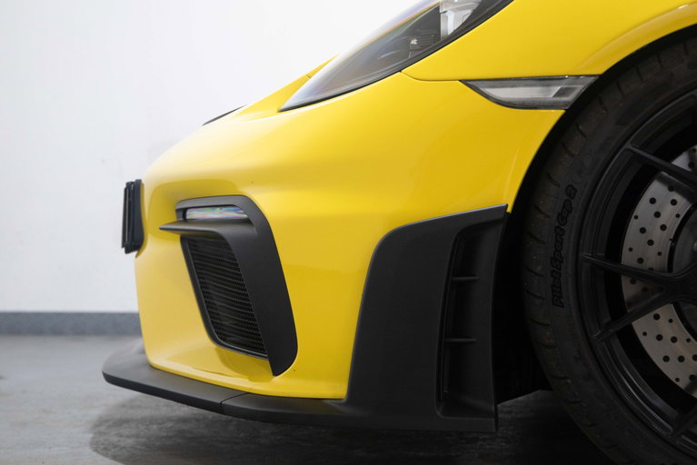 Porsche 718 Cayman GT4 RS